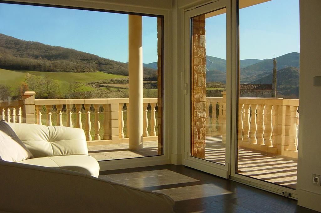 Villa Flavina San Vicente del Valle Luaran gambar