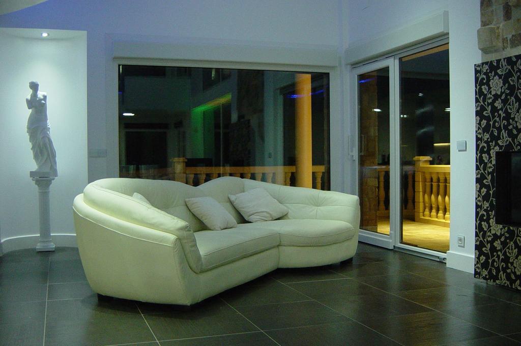 Villa Flavina San Vicente del Valle Luaran gambar